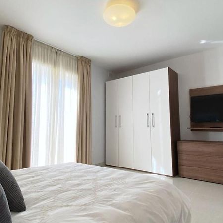 Ferienwohnung Point Sliema Sea Front Exterior foto